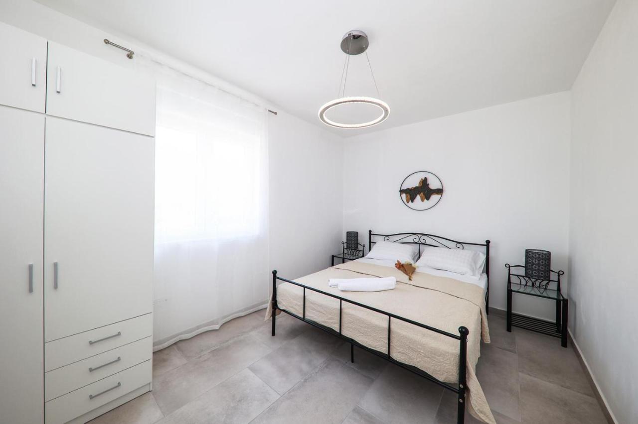 Apartment Nero Zara Esterno foto